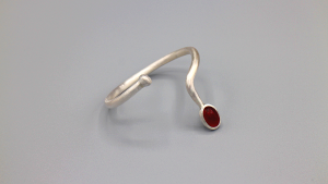 Armreif aus 925er Sterlingsilber mit Carneol 10x14mm